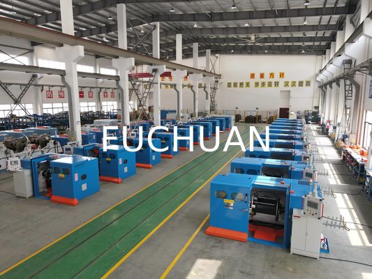 Maszyna do wiązania drutu miedzianego zasilana elektrycznie Automatyczne napięcie 220 V-380 V Moc 7,5 kW